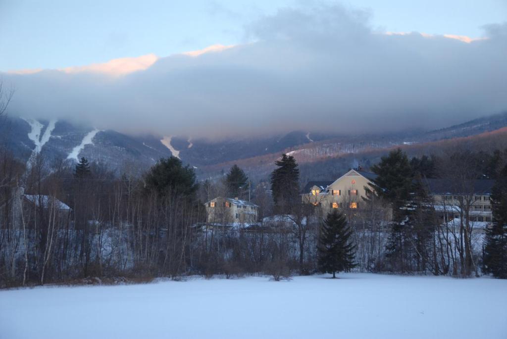 Sugarbush Inn Warren Exterior foto